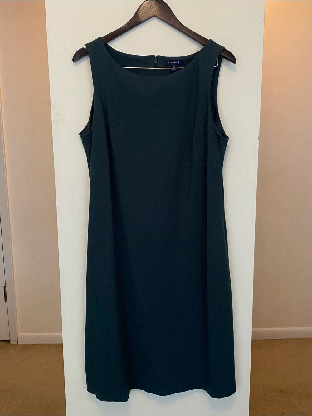 Lands' End Women's Sleeveless Shift Dress Size 14 Evergreen Knee Length Green